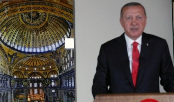 صحف اليوم 13.07.2020M أيا صوفيا واردوغان وعقوبات صينية على سياسيين أمريكيين اتهموا بكين بانتهاك حقوق مسلمي الإيغور صحف اليوم 13.07.2020M أيا صوفيا واردوغان وعقوبات صينية على سياسيين أمريكيين اتهموا بكين بانتهاك حقوق مسلمي الإيغور