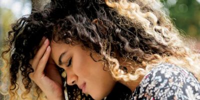 علاجات للتخلص من الصداع طبيعياً علاجات للتخلص من الصداع طبيعياً