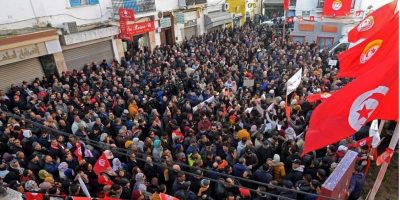تونس في “مفترق طرق” في الذكرى العاشرة لاندلاع ثورة الياسمين تونس في “مفترق طرق” في الذكرى العاشرة لاندلاع ثورة الياسمين
