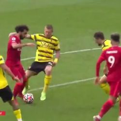 هدف لارائع لمو بخماسية لليفربول، سقوط اليونايتد، وتشيلسي يقتنص الصدارة بفوز صعب امام برانتفورد