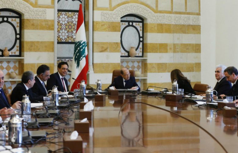 بين الاحتجاجات والقرارات الصعبة.. ماذا ينتظر حكومة لبنان الجديدة؟