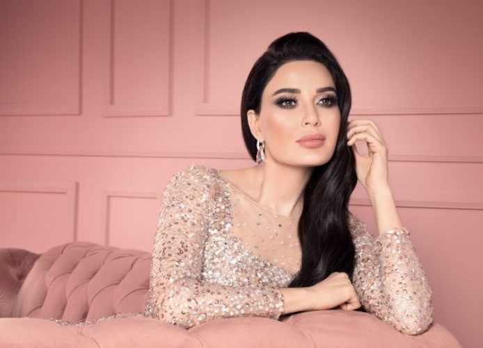 اختيار فنانة عربية لتكون وجهاً إعلانياً لـ سامسونغ والملكة رانيا تعبر عن حبها لزوجها الملك عبدالله