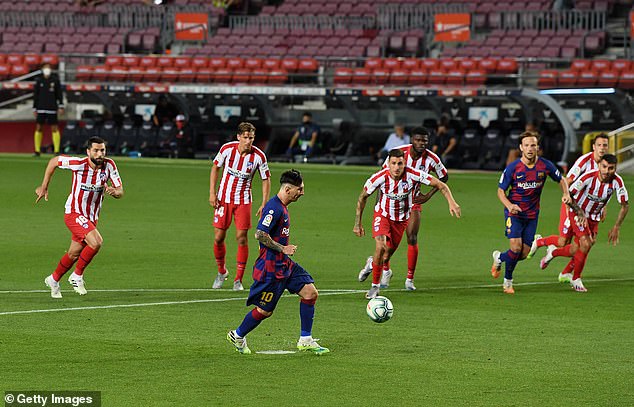 اتلتيكو يعرقل برشلونة، يوفنتوس يتمسك بالصدارة، ثلاثية لليونايتد وحجيج مدربا للنجمة