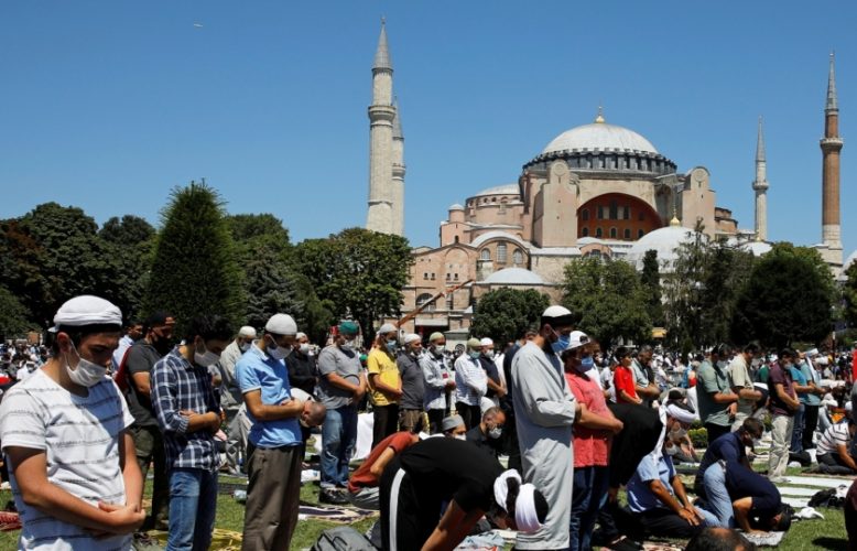 صحف اليوم:جمعة آيا صوفيا وأول صلاة بعد تحويله إلى مسجد و هل السيسي هو "عبد الناصر" القرن ال21؟