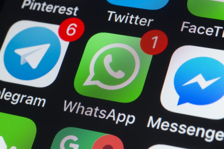 صحف اليوم:واتسآب يواجه منافسة شديدة من سيغنال وتيليغرام ؟هل يحتوي اللقاح على لحم أو كحول كما تروج الإشاعات؟
