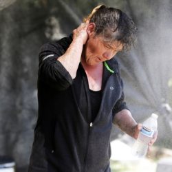 “قبة حرارية” نادرة تشل أجزاء من كندا وأمريكا.. موجة حر أغلقت المدارس وأوقفت التطعيم ضد كورونا