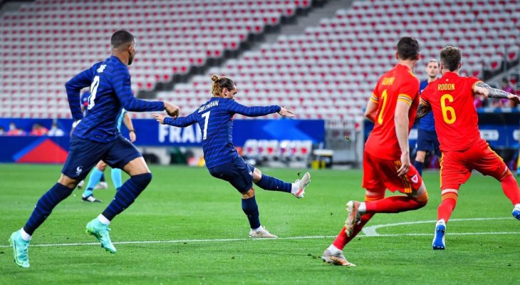 ثلاثية لفرنسا، تعادل هولندا والمانيا، لوكاكو باقٍ في الانتر، ألبا ينفي الشائعات وعودة التصفيات المزدوجة الاسيوية