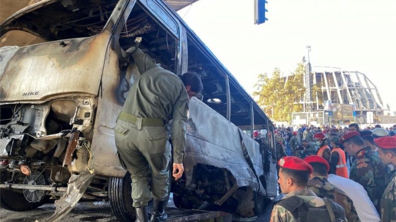 آخر الأخبار:قتلى وجرحى  في تفجير حافلة عسكرية وقصف ادلب ورحيل مدرب نيوكاسل بعد صفقة الاستحواذ السعودي