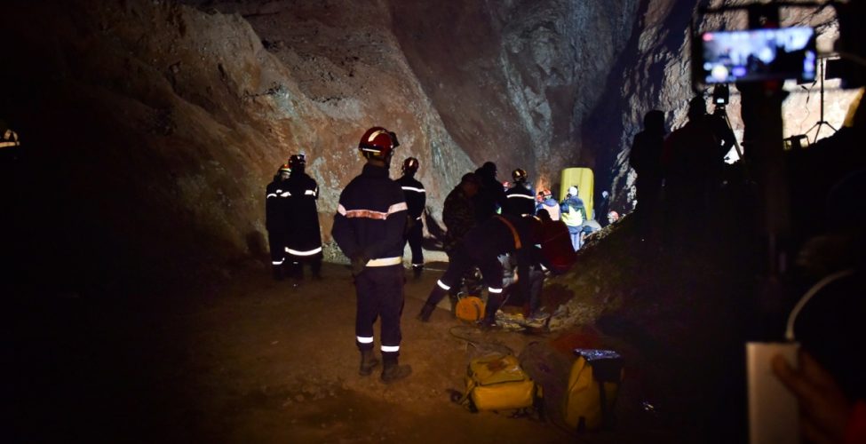 الديوان الملكي المغربي يعلن وفاة الطفل ريان بعد إخراجه من البئر
