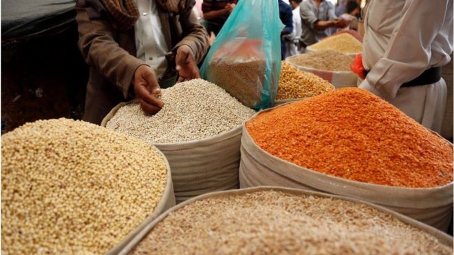 الحرب تضرب واردات القمح في الشرق الأوسط وشمال أفريقيا - في الغارديان