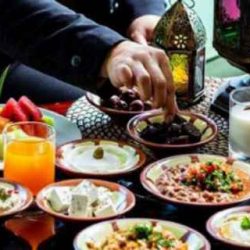 غذاء ودواء في رمضان:أفضل الطرق لتجنب العطش والجوع و الإفطار على التمر و أسباب الصداع في رمضان وماذا تعرف عن صوم الماء؟