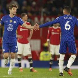نتائج الدوري الاوروبي وكلوب لصلاح الفائز بجائزة لاعب العام في إنجلترا لحسم مستقبله مع ليفربول: «لا يمكننا الانتظار لعشرة أعوام»