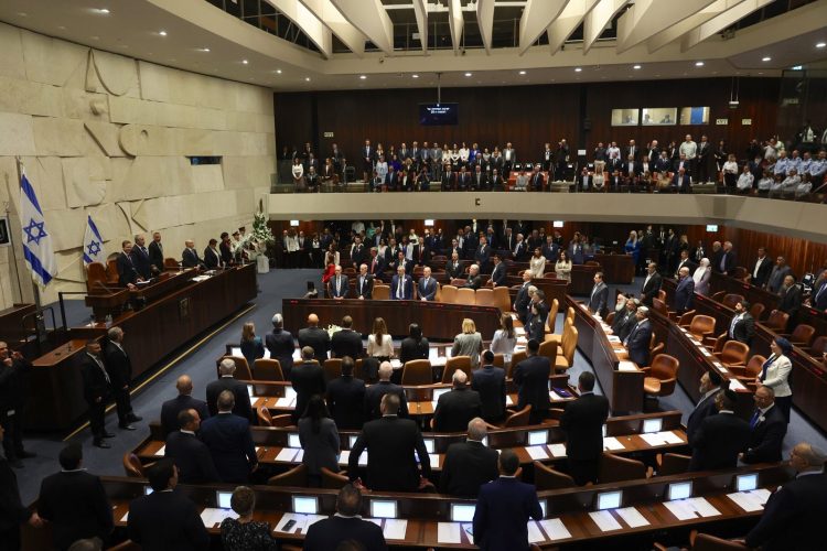 22/12/27:نتنياهويشكل حكومة جديدة وهزة أرضية تضرب مناطق في مصر، وليفربول يضم الهولندي كودي خاكبو