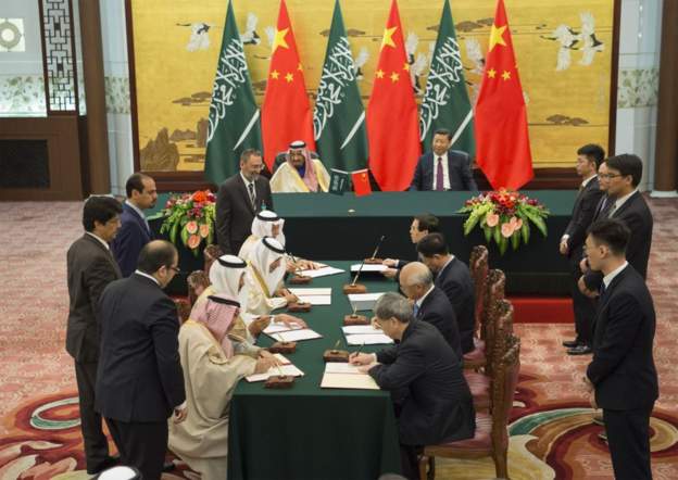 22/12/7:الرئيس الصيني يجتمع بزعماء عرب في السعودية،"الاطاحة بمواطني الرايخ الالماني" المتهمين بالانقلاب؟