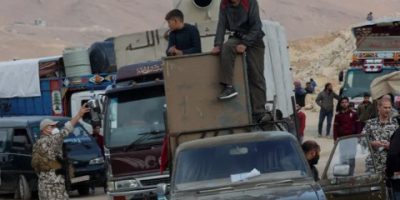 ترحيل سوريّين من لبنان وسط تصاعد المشاعر المعادية لهم ترحيل سوريّين من لبنان وسط تصاعد المشاعر المعادية لهم