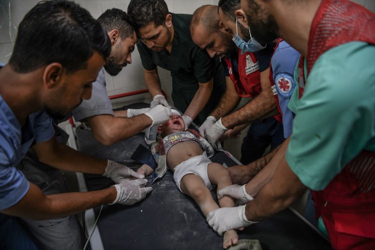 اسرائيل ترتكب "مجزرة كل ساعة" في غزة والشهداء إلى 4741 بينهم 3 آلاف طفل وامرأة و مدن العالم تواصل التظاهر دعماً لغزة.. الآلاف في شيكاغو وسيدني وسيول وسراييفو ينددون بجرائم الاحتلال