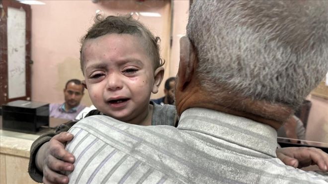 23/10/10:تواصل تنديد العالم وقصف غزة برا وبحرا وجوا لليوم 35 ومدير مستشفى الشفاء : "استهدف الجيش الإسرائيلي المستشفى"