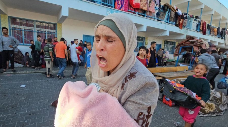23/10/18:مشاهد مروعة وغير مسبوقة من مجمع الشفاء الطبي و200 قتيل في مجزرة إسرائيلية بمدرسة تؤوي نازحين