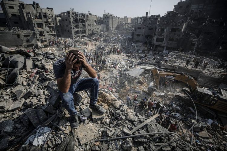 10/2:استشهاد 9 آلاف جلّهم نساء وأطفال غزة و15 مجزرة بيوم واحد وأمريكا ترفض وقف اطلاق النار