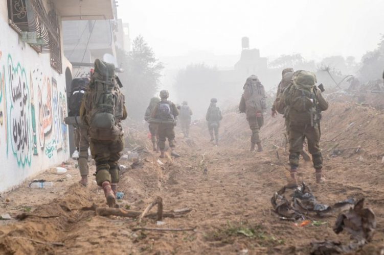 23/12/13:  الجيش الإسرائيلي يعلن مقتل 10 من عناصره في غزة، وتزايد الغارات والضغوط الدولية على إسرائيل
