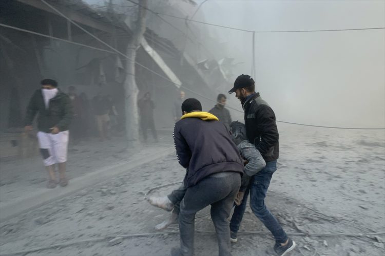 23/12/4:شهداء وجرحى في قصف على مدينتي غزة وخان يونس..وقتل 3 عناصر من الدفاع المدني