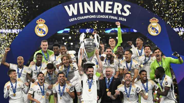 "ريال مدريد "يحقق اللقب١٥،انشيلوتي يعترف بقوة دورتموند وديوكوفيتش وزفيريف ينجوان