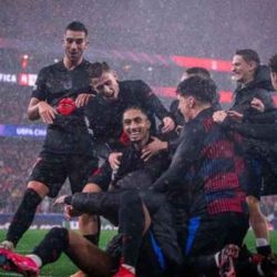 فوز مجنون لبرشلونة وليفربول يتصدر والاتلتيكو يحسم قمته امام ليفركوزن واتالانتا يهيمن،وتعادل غلطة سراي وانتقالات مفاجئه