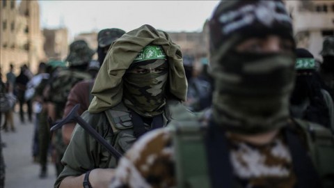 «حماس» تحذر نتنياهو  بالسيطرة على غزة والتطبيع في لبنان“مرفوض”وترمب:يجب أن نحصل على غرينلاند و«الناتو» يُحذر روسيا